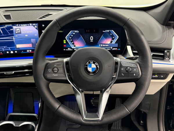 2026 BMW X1 U11 sDrive18i SUV image 18