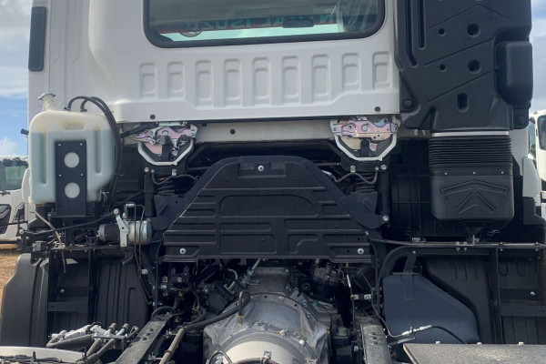 2025 Isuzu  FXD 170-355 AT R62 Cab Chassis Image 12