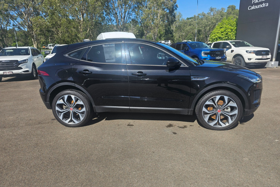 2019 Jaguar E-PACE X540 P250 SE SUV Image 8