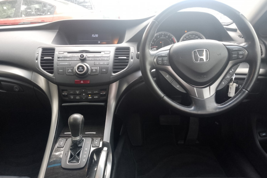 2012 Honda Accord Euro 8th Gen Luxury Sedan Image 17
