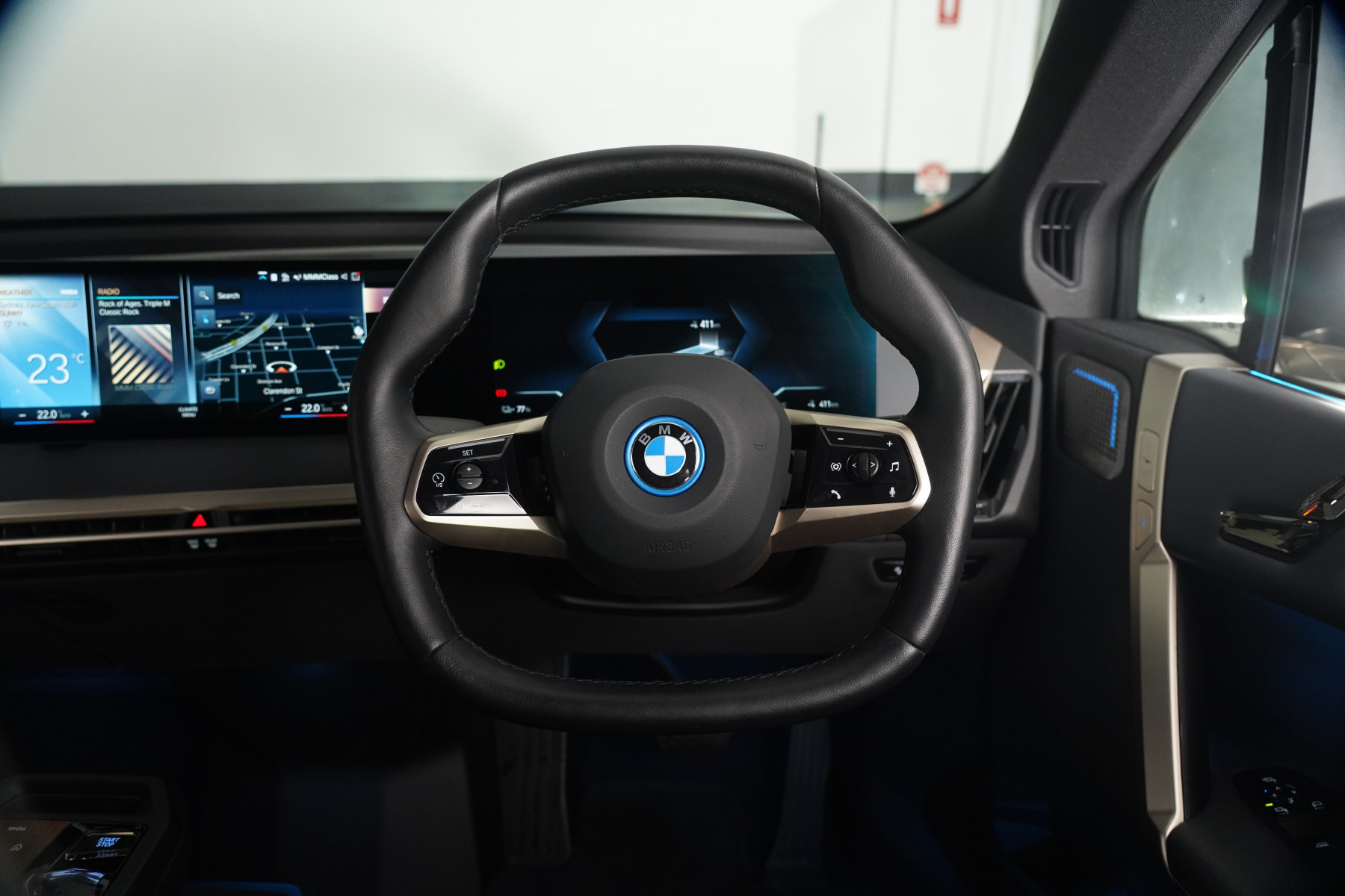 2022 BMW Ix M60 SUV Image 31