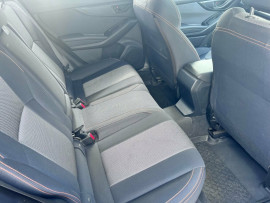 2017 Subaru XV G4-X 2.0i SUV image 12