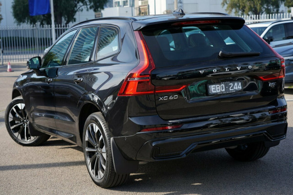 2026 Volvo XC60 UZ Ultra B5 Dark SUV Image 3