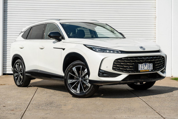 2025 MY24.5 MG HS AS33 Essence SUV