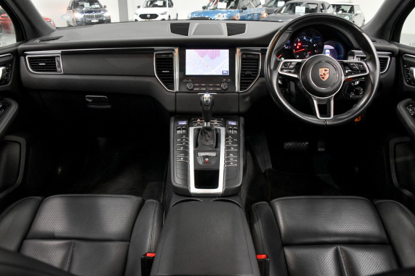 2018 Porsche Macan 95B  SUV image 4