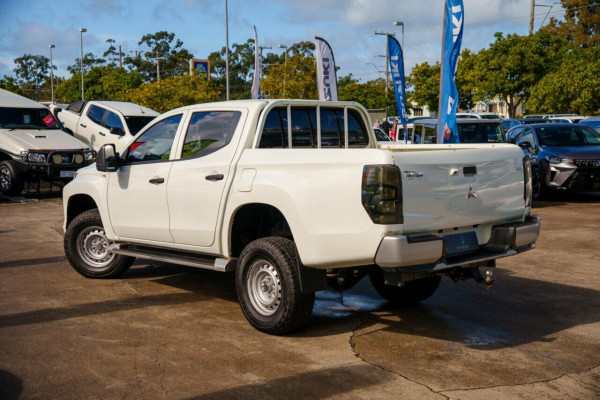 2019 MY20 Mitsubishi Triton MR GLX Cab Chassis Image 2