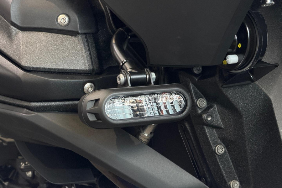 2025 MY26 BMW R 1300 RT Triple Black R 1300