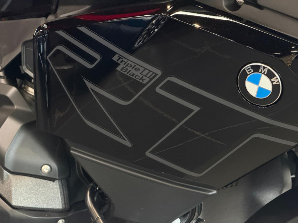 2025 MY26 BMW R 1300 RT Triple Black R 1300 image 13