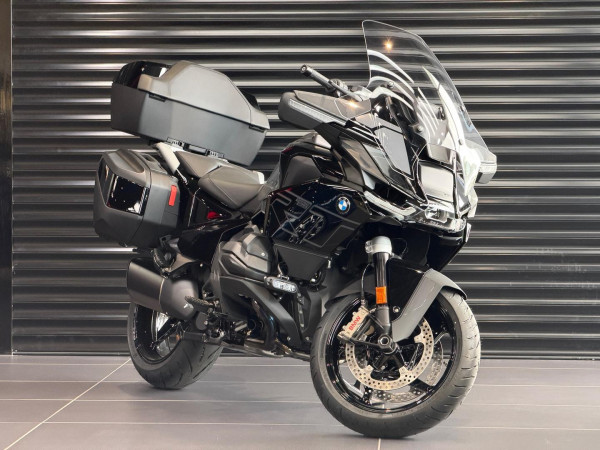2025 MY26 BMW R 1300 RT Triple Black R 1300 image 2