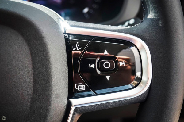 2025 MY26 Volvo XC60 UZ Ultra T8 Plug-in Hybrid Dark SUV Image 2