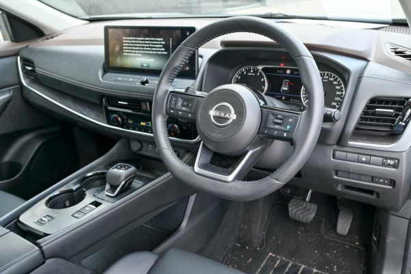 2025 Nissan X-Trail T33 ST-L SUV Image 8