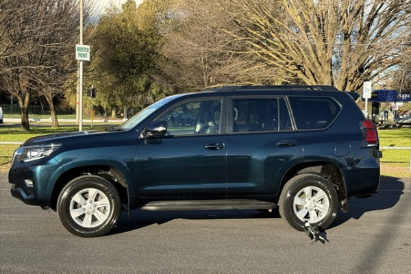 2023 Toyota LandCruiser Prado GDJ150R GXL SUV Image 6