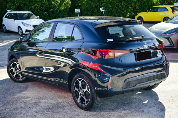 2024 MY24.5 MG MG3 ZP22 Essence Hybrid+ Hatch
