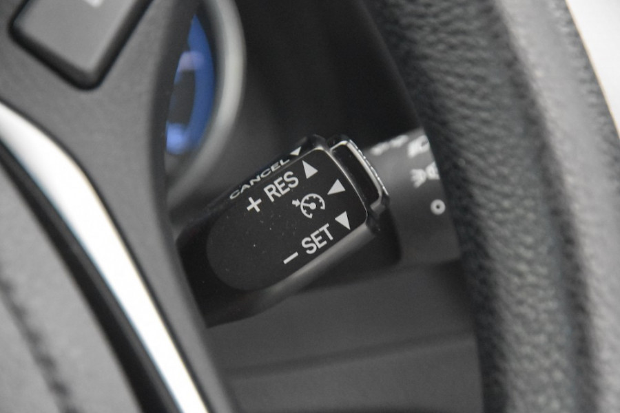 2016 Toyota Corolla ZRE182R Ascent Hatchback Image 13