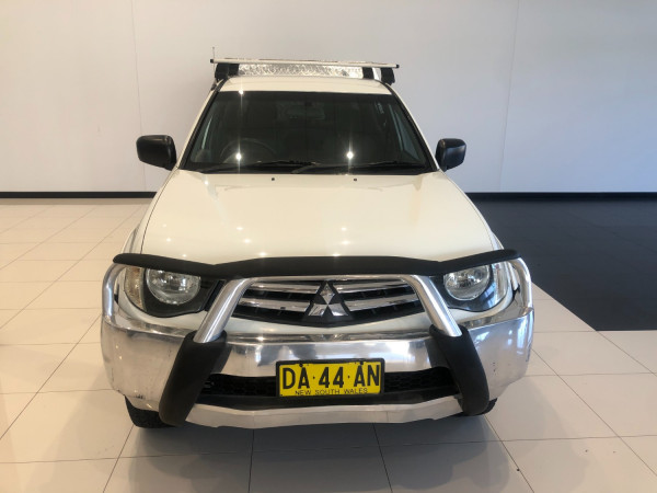 2011 Mitsubishi Triton MN Turbo GLX 4x4 dual cab