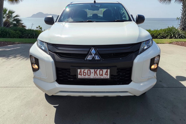 2020 Mitsubishi Triton MR GLX ADAS Ute Image 2