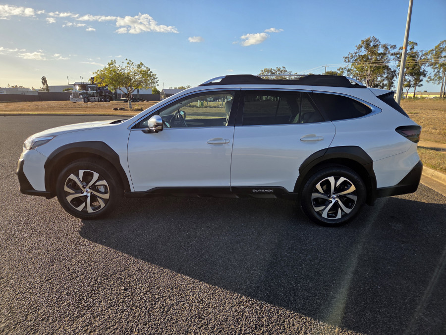 2022 Subaru Outback 6GEN AWD Touring SUV Image 6
