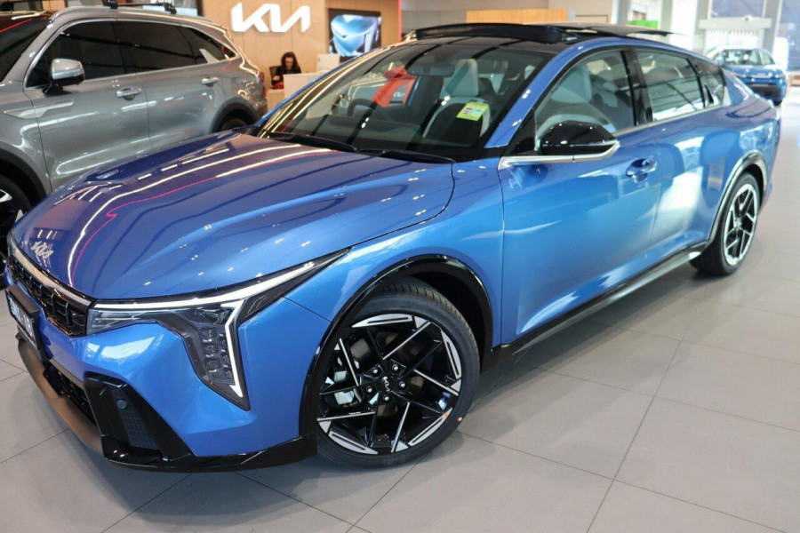 2025 Kia K4 CL4m GT-Line Sedan Image 7