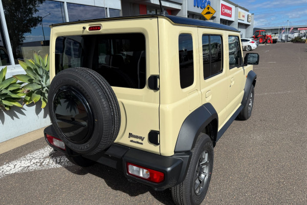 2025 Suzuki Jimny XL Wagon Image 3