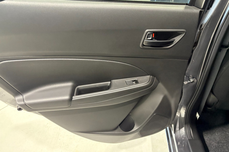 2023 Suzuki Swift AZ Series II GL Shadow Hatch Image 11