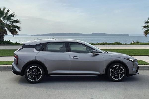 2025 MY26 Kia K4 CL4m GT-Line Hatch Image 2