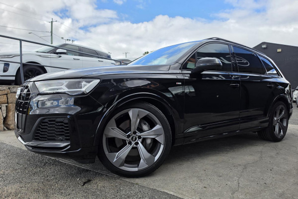 2022 Audi Q7 4M 55 TFSI S line SUV Image 1