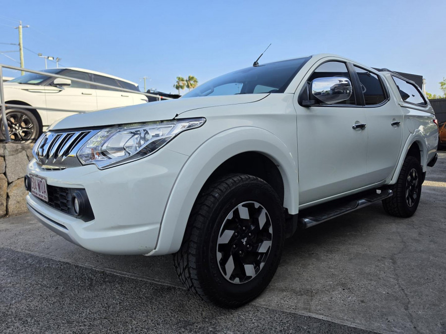2015 MY16 Mitsubishi Triton MQ Exceed Ute Image 3