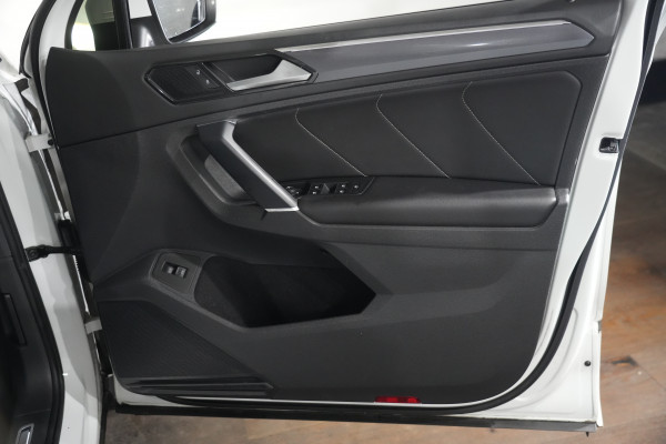 2017 Volkswagen Tiguan 162TSI R-Line SUV Image 29