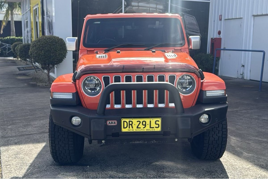 2018 Jeep Wrangler JK Overland SUV Image 11