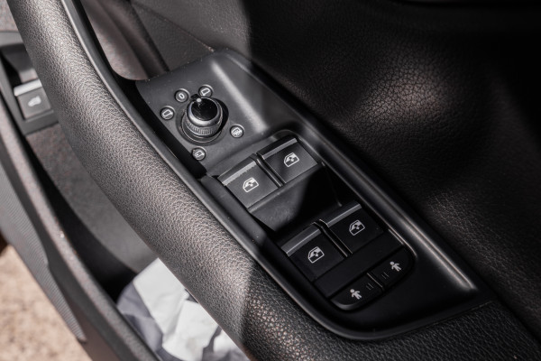 2017 Audi Q7 4M TDI SUV image 18