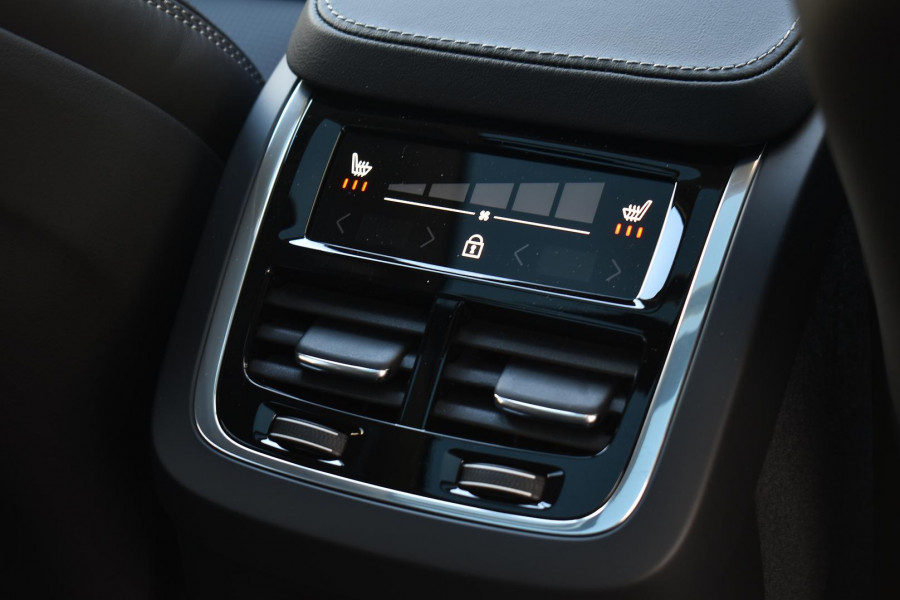 2024 MY25 Volvo XC90 L Series Ultra T8 Plug-In Hybrid SUV Image 25