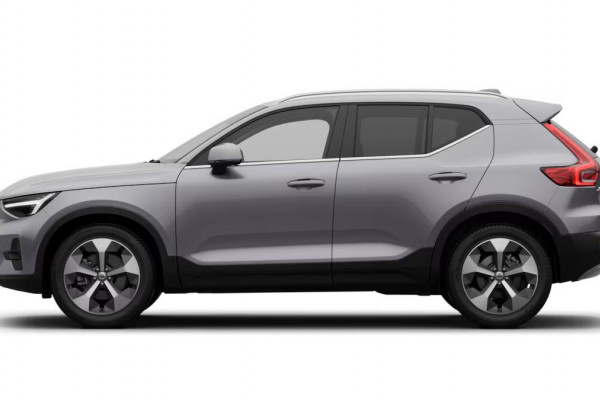 2025 MY26 Volvo XC40 XZ Ultra B4 Bright SUV Image 3
