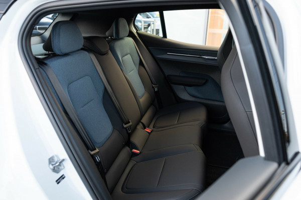 2025 MY26 Volvo EX30  Single Motor Extended Range Plus SUV Image 17