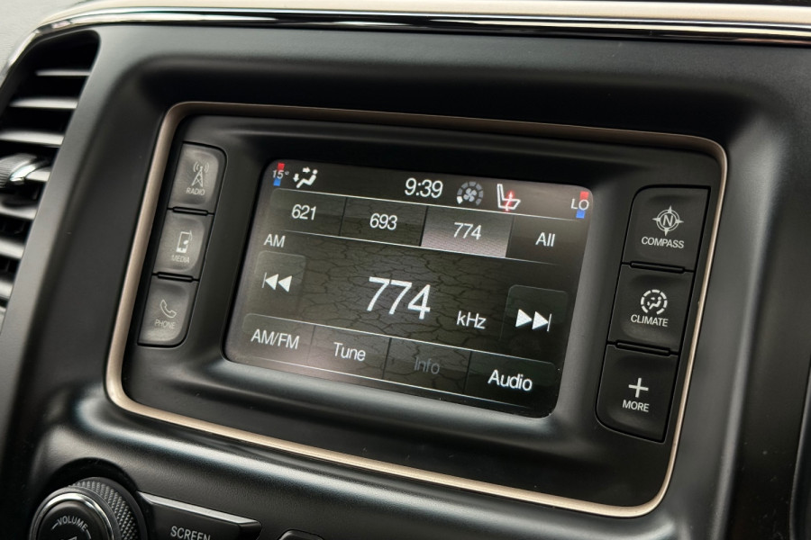 2015 Jeep Grand Cherokee WK Laredo SUV Image 18