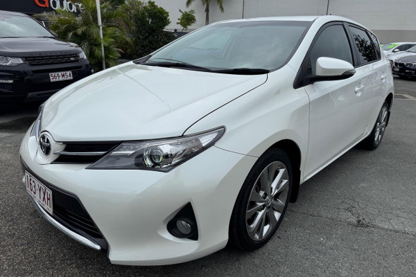 2014 Toyota Corolla ZRE182R Levin SX Hatch Image 2
