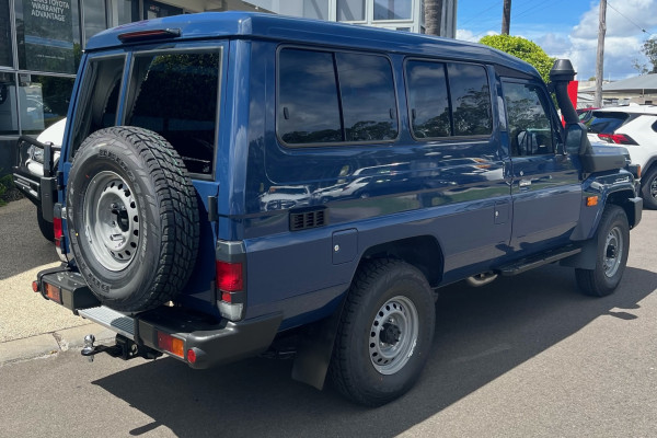 2024 Toyota LandCruiser GDJL78R (Troopcarrier) WorkMate Troop Carrier Image 4