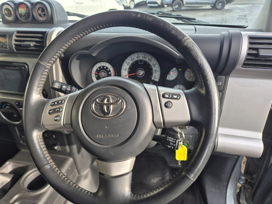 2012 MY13 Toyota FJ Cruiser GSJ15R  SUV Image 19