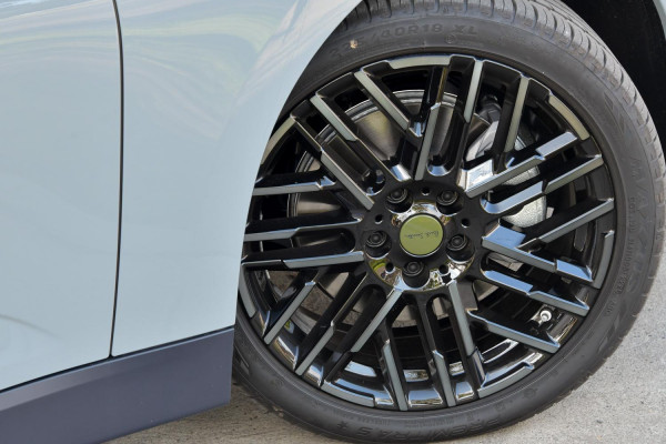 2026 MINI Cooper J01 SE Paul Smith Edition Hatch image 27
