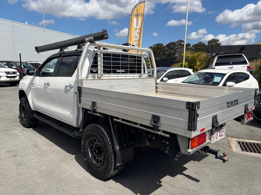 2016 Toyota HiLux  SR5 Double Cab Pick Up Image 9