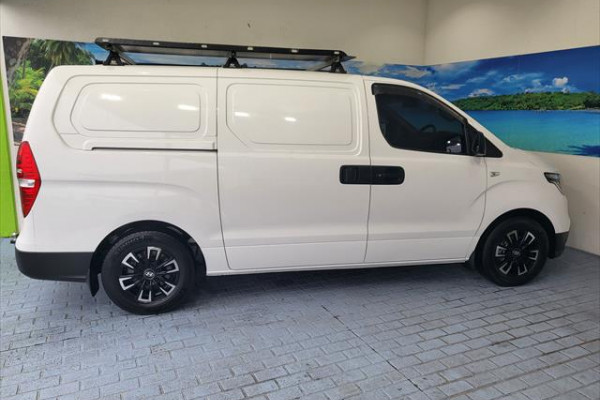 2018 MY19 Hyundai Iload TQ4  Van Image 4