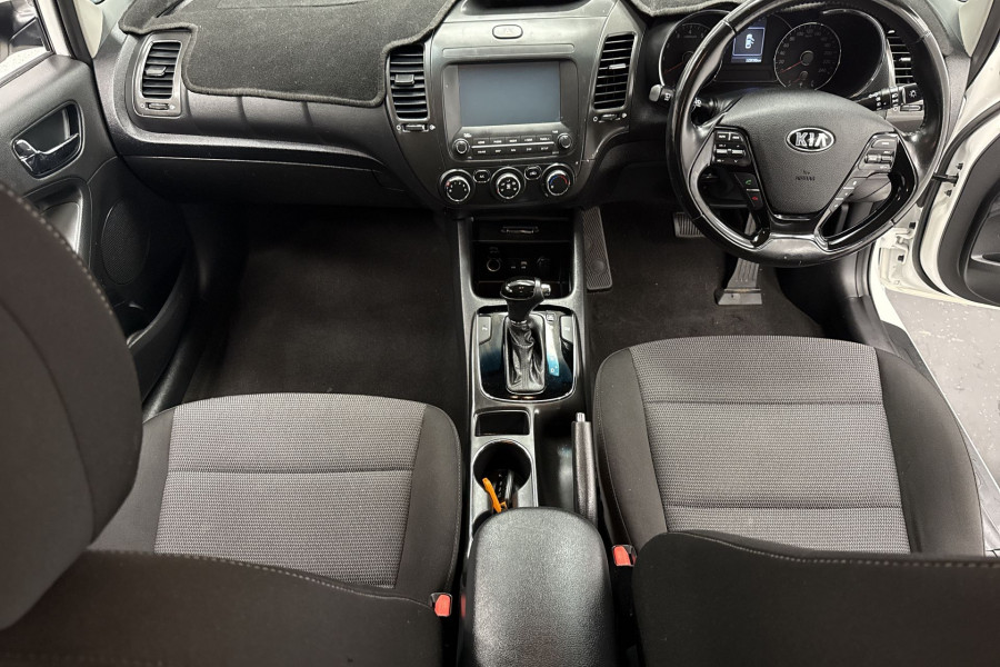 2016 MY17 Kia Cerato YD Sport Hatch Image 17
