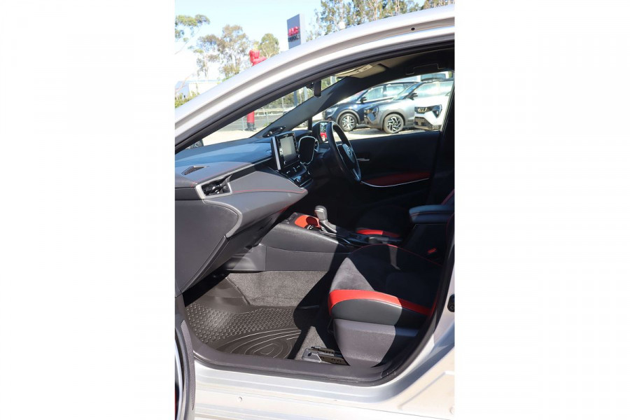 2020 Toyota Corolla ZWE211R ZR Hybrid Hatch Image 15