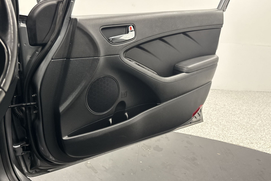 2018 Kia Cerato YD Sport Hatch Image 19