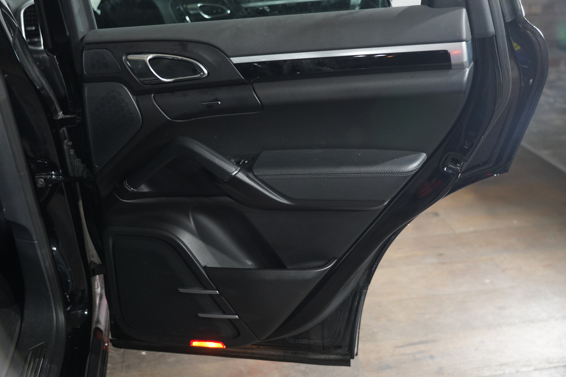 2016 Porsche Cayenne Diesel SUV Image 26