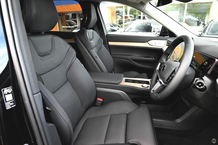 2026 Volvo EX90  Ultra Twin Motor Performance SUV Image 6