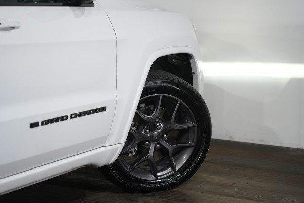 2021 Jeep Grand Cherokee Cherokee 80th Anniversary Special Edtn SUV image 9