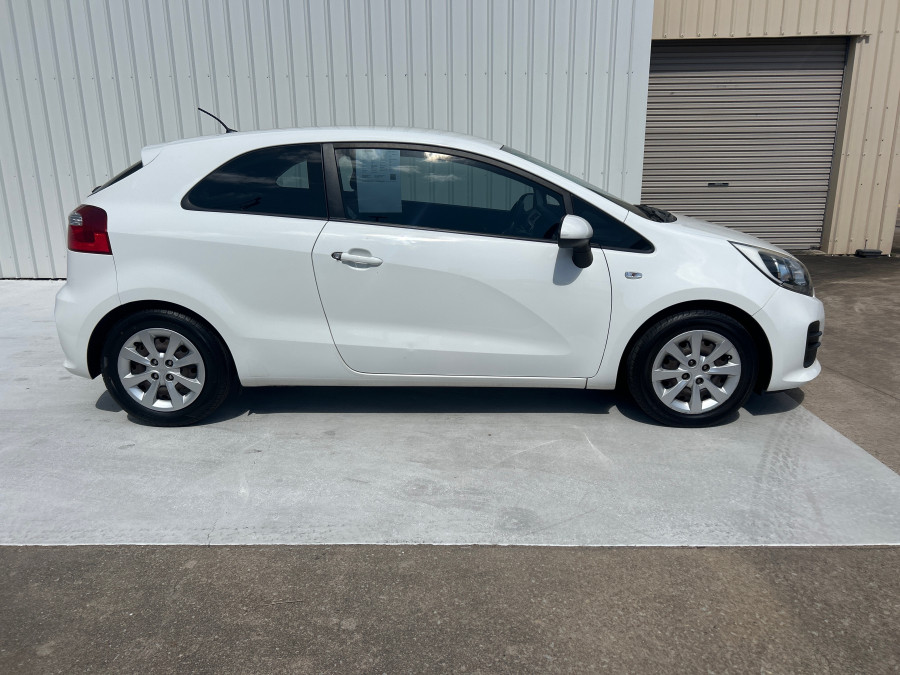 2015 Kia Rio UB S Hatch Image 3