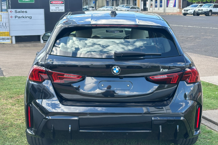 2024 BMW F70 -118 Hatch Hatch Image 6