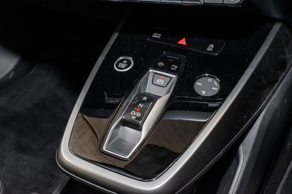 2024 Audi Q4 e-tron F4 45 SUV image 17
