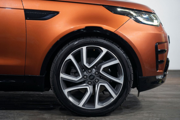 2017 Land Rover Discovery Series 5 HSE SUV image 5